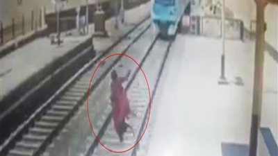 انتحار شخص أسفل عجلات مترو ساقية مكى بالجيزة