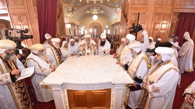 البابا تواضروس الثاني يدشن كنيسة دير الشهيد “مار بقطر” بالخطاطبة (صور)