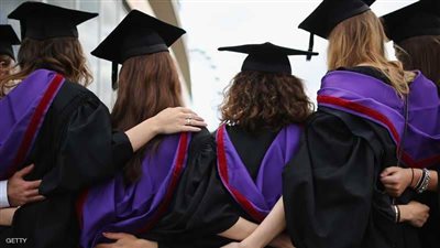 الاندبدنت تتهم طالبات بريطانيا بأفعال لا تعقل