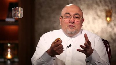 خالد الجندي: “الملحدون ينصحون بالالتجاء إلى الله بسبب خطورة فيروس كورونا” (فيديو)