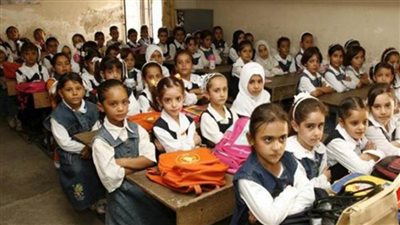 الحكومة تعلق على توصيات الصحة العالمية بـ”إيقاف الدراسة” بسبب كورونا (فيديو)