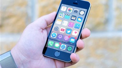 كيف تنظف هاتفك الـ”آيفون” للوقاية من فيروس كورونا