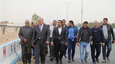 محافظ قنا يتفقد مخرات السيول ومركز الإغاثة لمواجهة الطقس السيىء (صور)