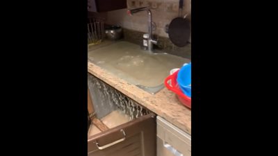 سكان الرحاب: “هشام طلعت مصطفى فاشل.. بيلم فلوس صيانة بلا مطافي ولا نجدة” (فيديو)