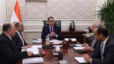 مجلس الوزراء يوجه المحافظين بتعطيل الدراسة غدًا السبت بسبب الطقس السيئ