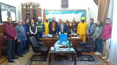 رئيس “مياه الإسكندرية” يوضح حقيقة إصابة عاملين في الشركة بفيروس كورونا (صور)