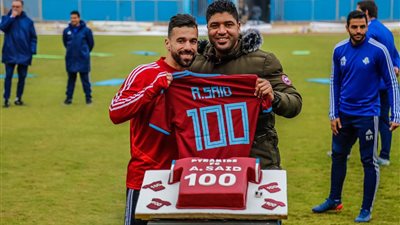 ماذا لو اختتمت مسابقة الدوري وتم استبعاده من نادي المئة؟ عبد الله السعيد يُجيب