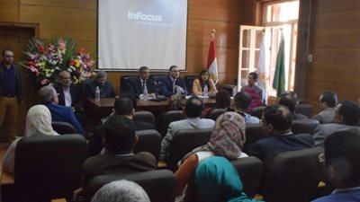 المغربي: إتاحة المقررات الدراسية إلكترونيًّا لطلاب جامعة بنها