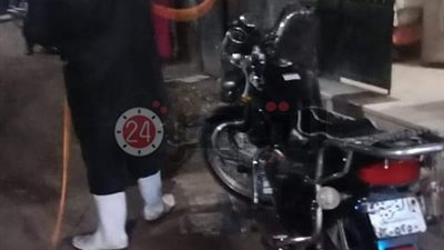 بالجهود الذاتية وتطوع أبنائها.. قرية شنراق بالغربية تعقِّم الشوارع ودور العبادة لمواجهة كورونا (فيديو)