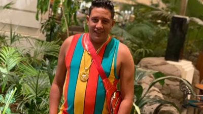 حمو بيكا يغير مسار مهنته للنقاشة: “مبقاش فيه فلوس والمهرجانات مبقيتش جايبة همها” (فيديو)