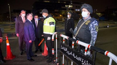 عاجل.. وزير الداخلية يتفقد الحالة الأمنية للوقوف على تأهب الشرطة بعد حظر حركة المواطنين