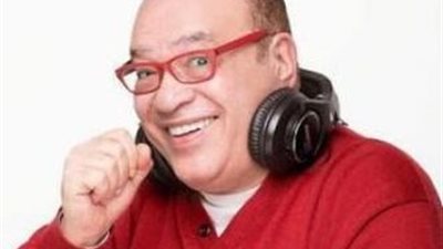 تعليق جديد من صلاح عبد الله بشأن كورونا: “أسبوع أو اثنين وهنقول يلا حصل خير” (صورة)