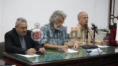 نقابة الأطباء تحيل طبيبًا للتحقيق وصف تطعيم السعال الديكي كلقاح لكورونا