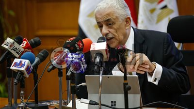 وزير التعليم يحدد موعد امتحانات نهاية العام للصفين الأول والثاني الثانوي