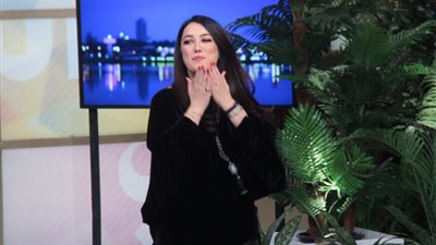 النجوم في مصر والوطن العربي يهنئون كندة علوش بعيد ميلادها الـ38 (صور)