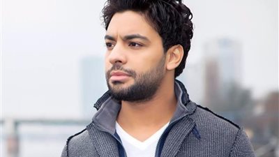 الليلة.. أحمد جمال يحيي حفلة لايف علي أنغامي لمواجهة الكورونا (صورة)