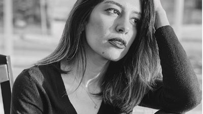 ميرنا الهلباوي تتصدر “تريند” تويتر بعد طلبها بالنزول.. ومتابع: “أنتي شخصية لا تُطاقِ” (صور)