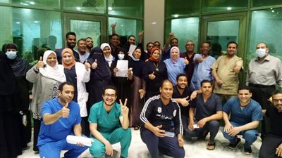 بينهم ألماني الجنسية.. 11 حالة يغادرون الحجر الصحي بإسنا بعد تعافيهم من كورونا