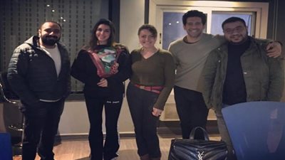 بالرغم من حظر التجوال.. مخرج “فرصة تانية” مستمر في التصوير وسط إجراءات احترازية مشددة