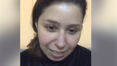 نشرت أخبارا كاذبة وأهدتها للجزيرة.. بلاغ للنائب العام ضد إيناس عز الدين بعد ادعائها الإصابة بكورونا