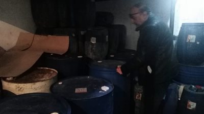 لمواجهة “كورونا”.. ضبط 109 أطنان مواد غذائية ومنظفات قبل بيعها في السوق السوداء بالشرقية