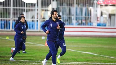 شوبير يفجر مفاجأة بشأن تجديد محمود علاء.. ويؤكد عودة فتوح إلى الزمالك
