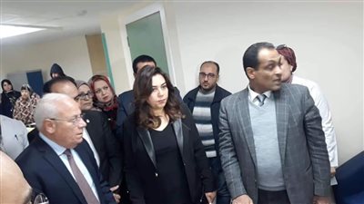 محافظ دمياط تكشف تفاصيل خروج مشتبه فى إصابته بكورونا من المستشفى إلى سوبرماركت (فيديو)