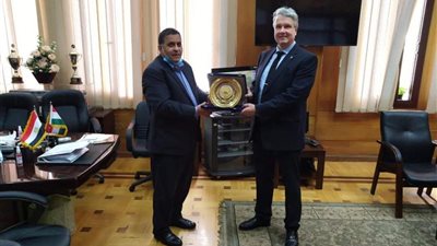 السكة الحديد تعلن بدء تفعيل اتفاقية شحن وتوريد 1300 عربة قطار مجري