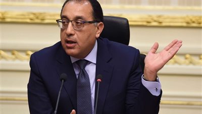 رئيس شركة “يسين” يتبرع  بـ7 ملايين جنيه للعمالة غير المنتظمة