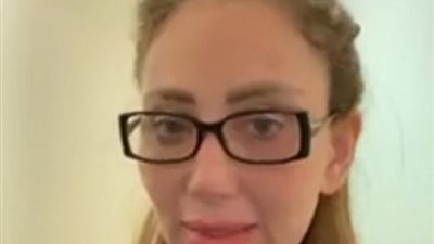 ريهام سعيد تشيد بجهود الدولة في مواجهة كورونا: “مبطبلش للبلد عشان ارجع تاني”