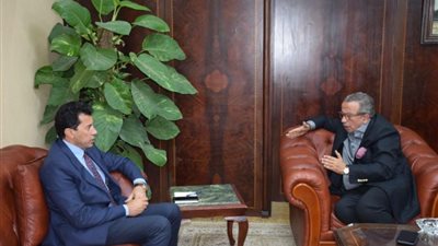 وزير الرياضة: دراسة إقامة مباراة افتراضية لمنتخب مصر وتخصيص العائد لمواجهة تداعيات كورونا