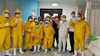 نقابة الفلاحين تطالب بمنح الأطباء وأطقم التمريض بالحجر الصحي وسام الجمهورية