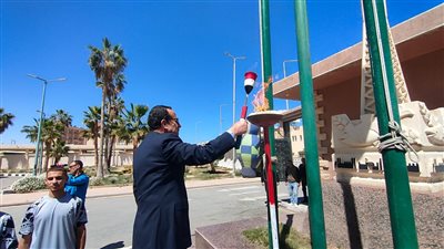 محافظ شمال سيناء يوقد شعلة تصفيات أولمبياد المحافظات الحدودية