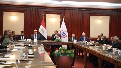 وزير الصحة يوجه بوضع ملف السكان وتنظيم الأسرة على رأس أولويات العمل