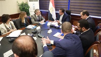 وزير الصحة يستقبل ممثل اليونيسيف بمصر لمناقشة مستجدات العمل بالملفات المشتركة 