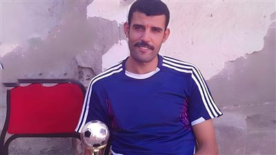 ابتلع لسانه.. تفاصيل وفاة حكم أثناء مباراة كرة قدم بالشرقية