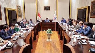وزير الصحة يستقبل مدير مؤسسة التمويل الدولية لشمال إفريقيا لتعزيز التعاون بالقطاع الصحي