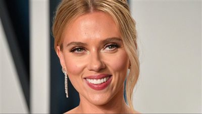 سكارليت جوهانسون: أنا مثل الزهرة الرقيقة ولا يمكنني التعامل مع السوشيال ميديا