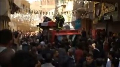 بجنازة مهيبة.. تشييع جثمان اللواء مدحت عبد الرحيم مدير أمن بورسعيد بمسقط رأسه في سوهاج | بث مباشر 