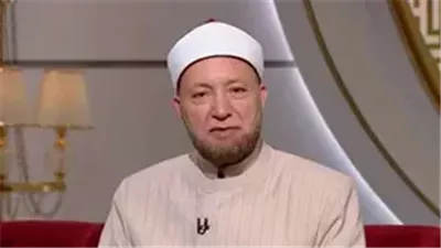 ما حكم التحدث مع الآخرين خلال تشغيل إذاعة القرآن الكريم؟.. أمين الفتوى يجيب