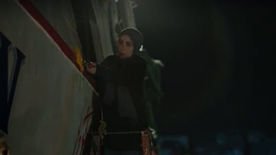 مسلسل تحت الوصاية الحلقة 1 | منى زكي تطلي مركب زوجها وتعتمد على نفسها في دمياط