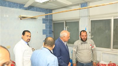 محافظ الجيزة يزور مصابي حادث انفجار أسطوانة بوتاجاز بعقار في كرداسة