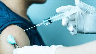 خبراء: إلغاء حاكم فلوريدا إلزامية التطعيم يهدد الصحة العامة داخل أمريكا وخارجها