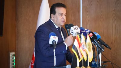 وزير الصحة: فحص 110 آلاف من راغبي الزواج.. وإصدار 79 ألف شهادة طبية موثقة