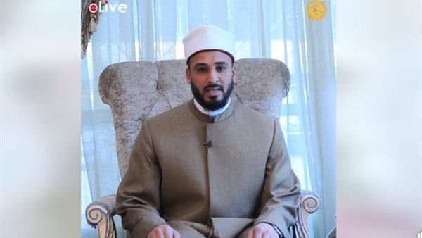  الدكتور محمود عويس