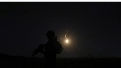 جيش الاحتلال الإسرائيلي يشن ضربات جوية في سوريا ردًا على إطلاق صواريخ