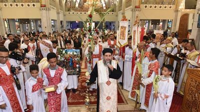 كنائس بني سويف تقيم القداس الإلهي لأحد الشعانين| صور 