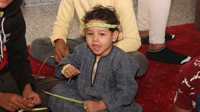 بحضور المئات.. الأقباط يحتفلون بأحد الشعانين في دير الأنبا متاؤس الفاخوري بالأقصر 