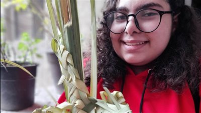 إكليل وخواتم وصلبان.. مظاهر استقبال مبهجة لأقباط بورسعيد في عيد أحد الزعف | صور 