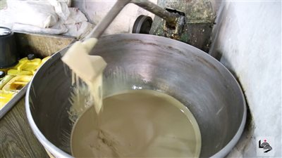 طحينة ببودرة السيراميك.. القبض على مدير مصنع دون ترخيص بالجيزة